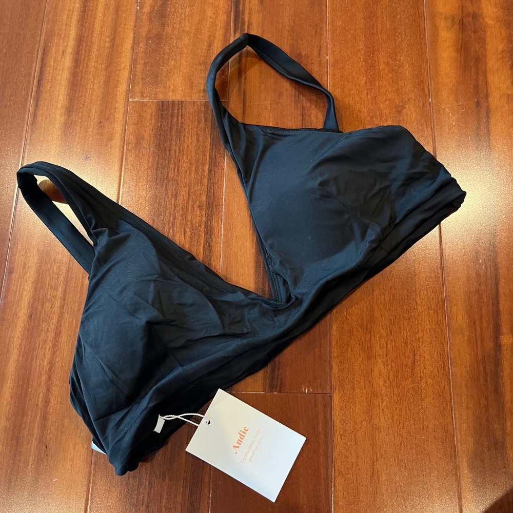 Andie Black Bikini Top Swim Belmar Solid Black Padded AT207 New Size Medium